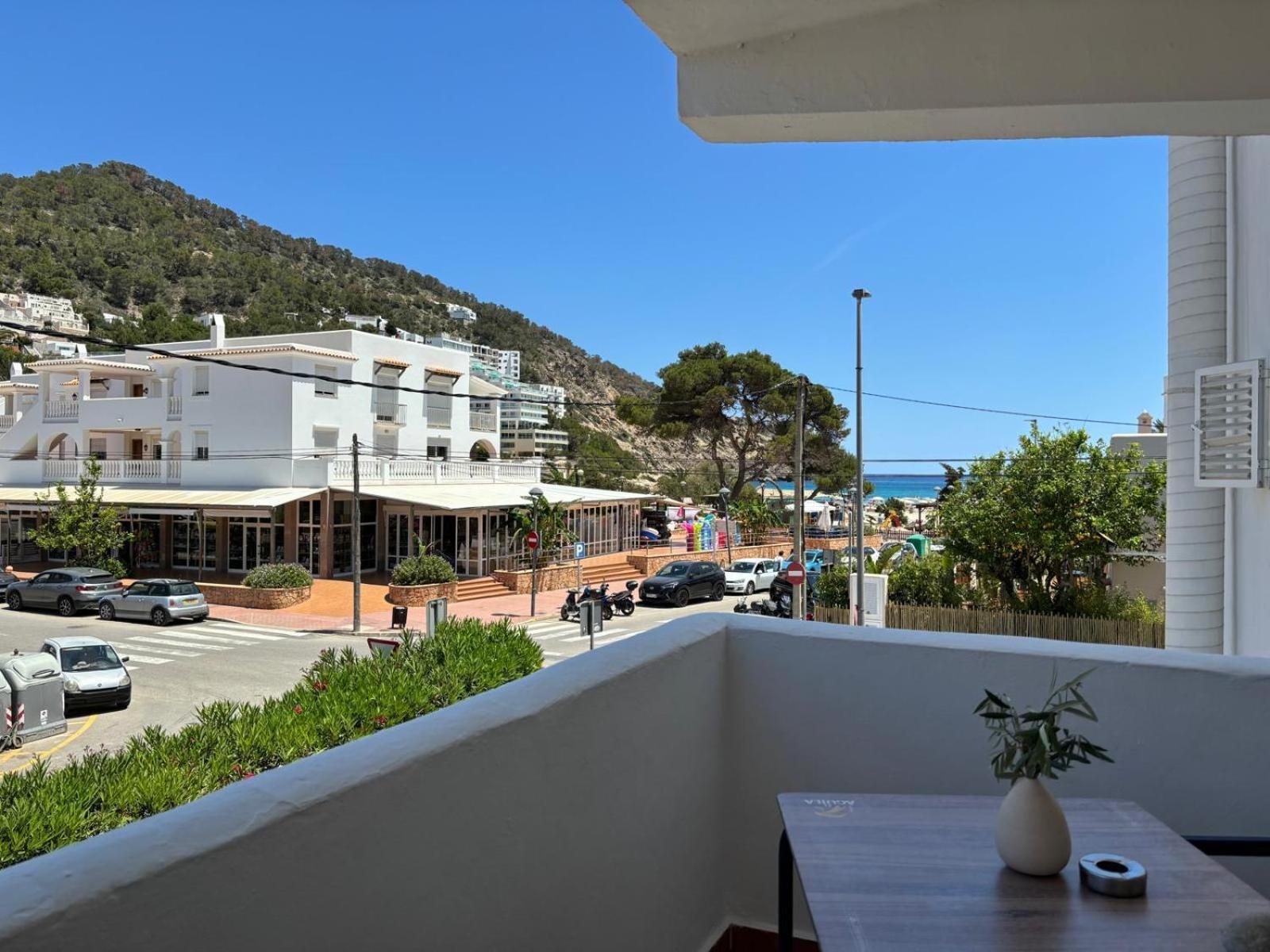 Apartamentos Ses Veles Cala Llonga  Værelse billede